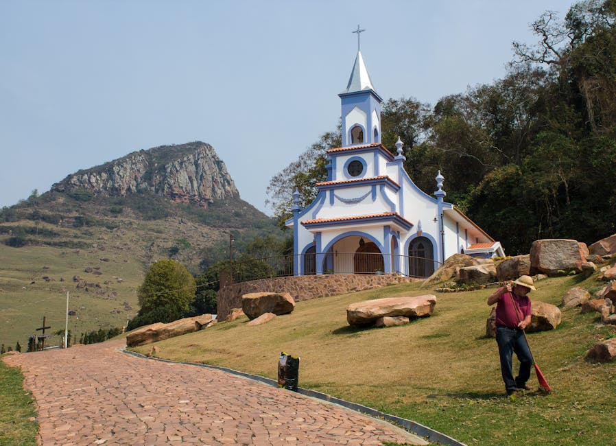 Blue chapel mountains pathway